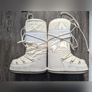 Moon Boot Snow Boots ICON NYLON CREAM